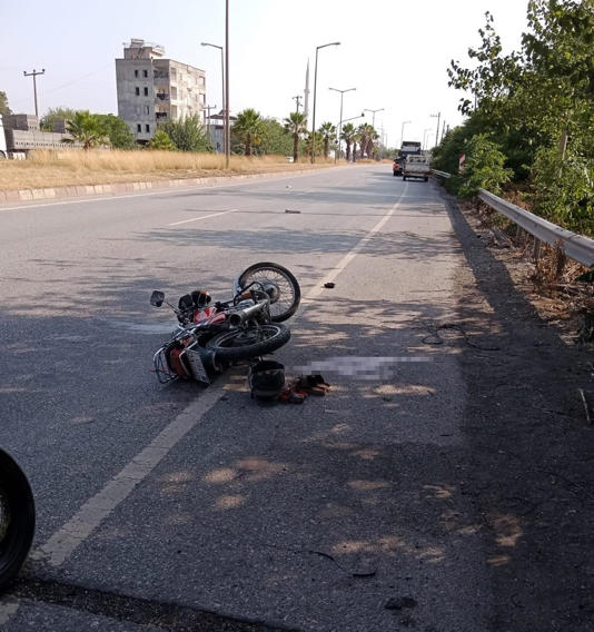 Hatay’ın Dörtyol ilçesinde tırla çarpışan motosikletin 19 yaşındaki sürücüsü hayatını